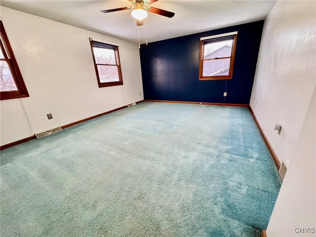 6213 Diffin Road Cicero, NY 13039 - Photo 22 of 30