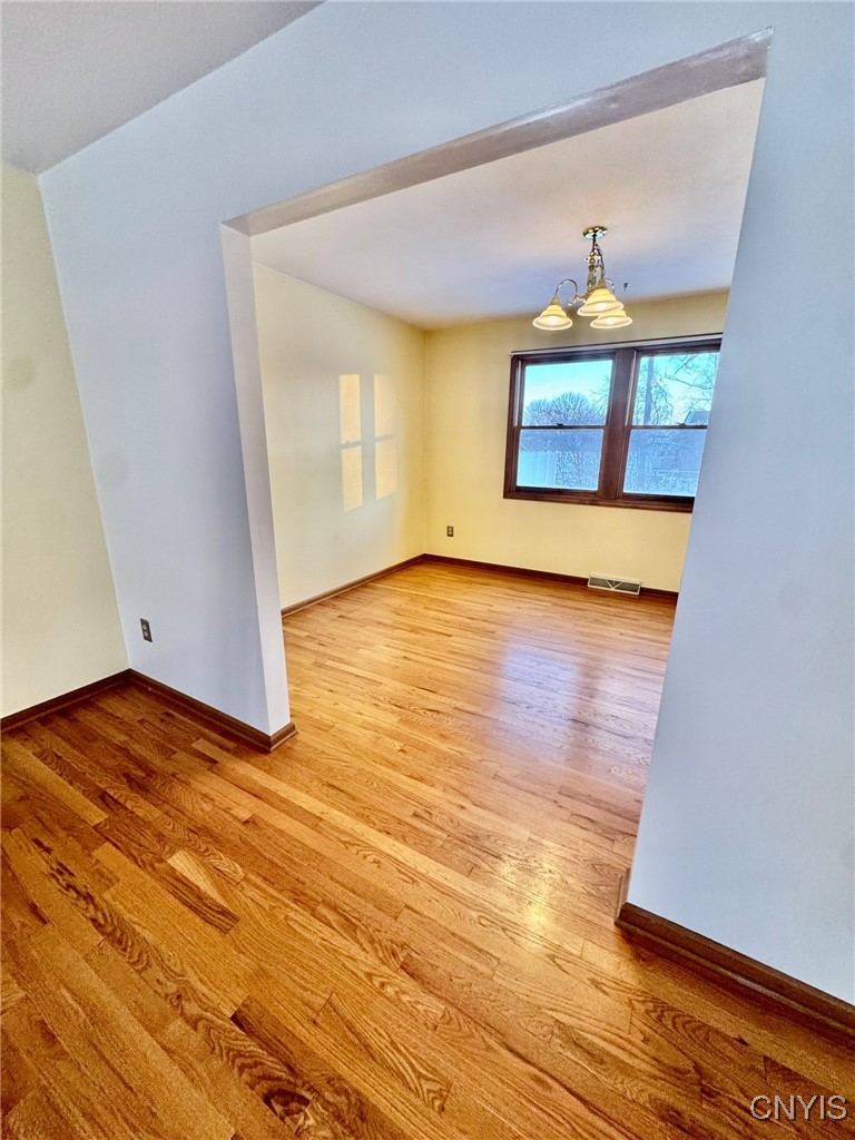 6213 Diffin Road Cicero, NY 13039 - Photo 6 of 30