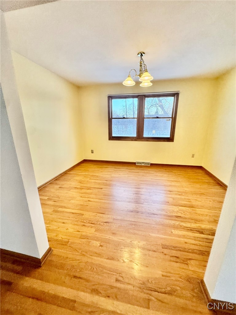 6213 Diffin Road Cicero, NY 13039 - Photo 7 of 30