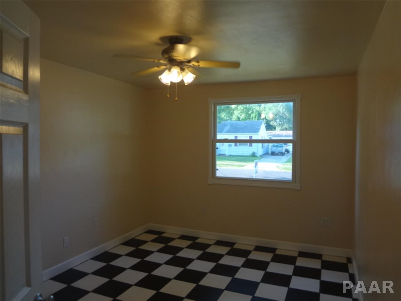 119 Berry Road Marquette Heights, IL 61554 - Photo 9 of 18 Gallery Image 9