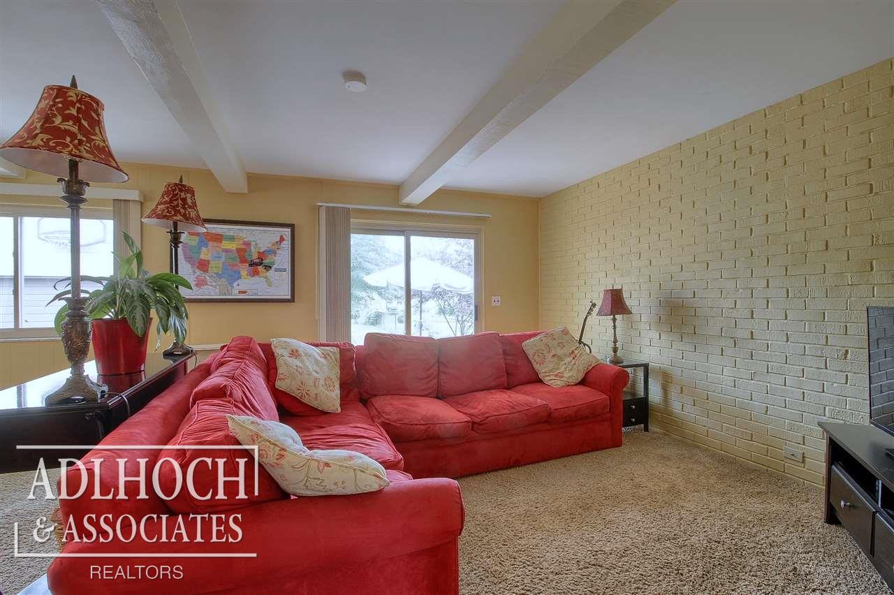 1608 Hampton Road Grosse Pointe, MI 48236 - Photo 10 of 30 31361774-9.JPG
