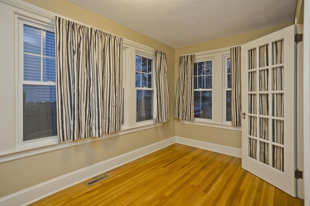37 Hartford Terrace Springfield, MA 01118 - Photo 16 of 23 Gallery Image 16