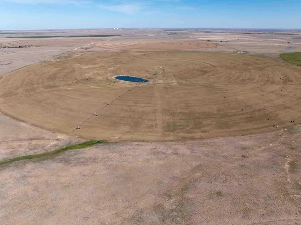 $3,658,500 | 813 Ac, Follett, TX 79034