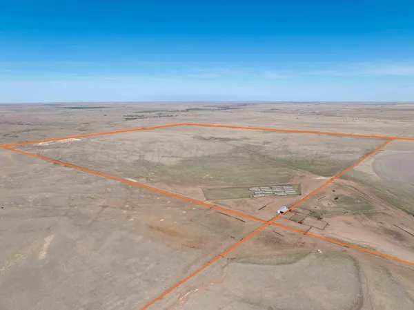 $3,658,500 | 813 Ac, Follett, TX 79034