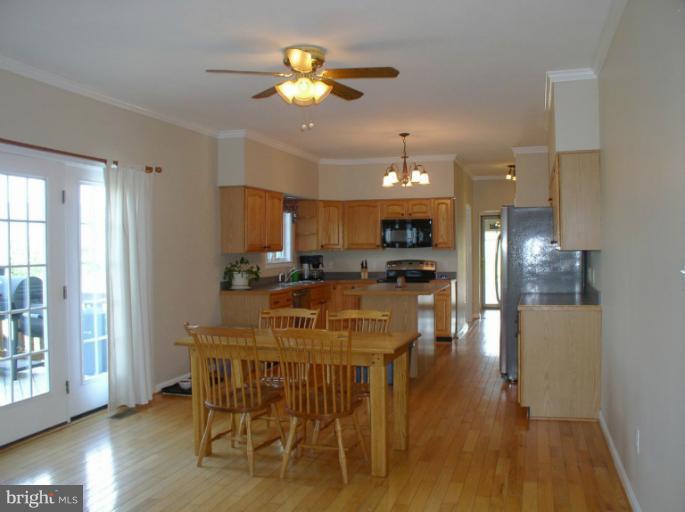 673 Quarry Road Berryville, VA 22611 - Photo 6 of 30 Kitchen