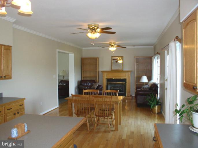 673 Quarry Road Berryville, VA 22611 - Photo 10 of 30 Family Room
