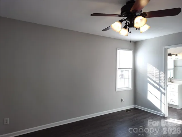 $1,900 | 2831 Mayfair Avenue, Charlotte, NC 28208