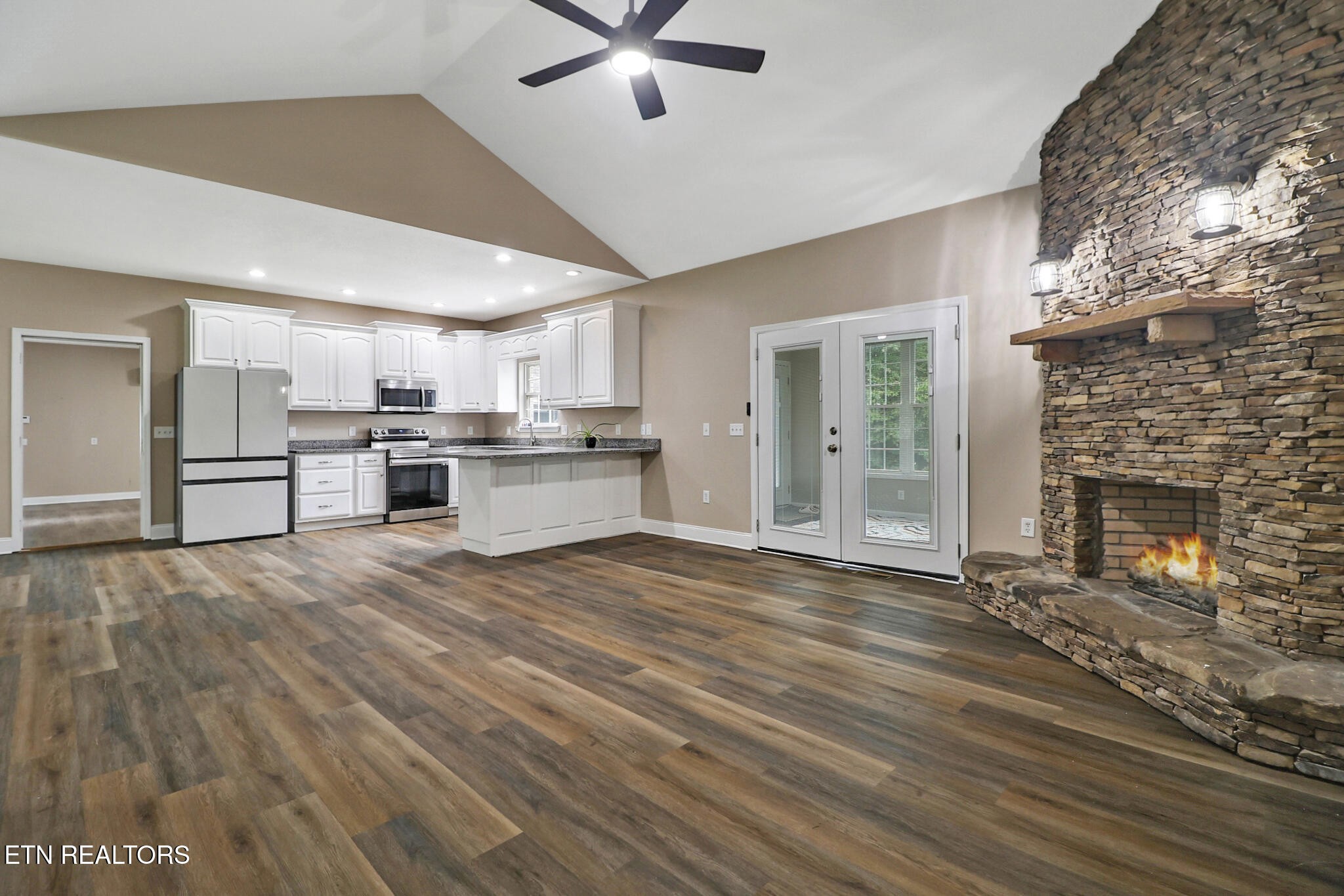 809 Buffalo Trail Clarkrange, TN 38553 - Photo 22 of 47