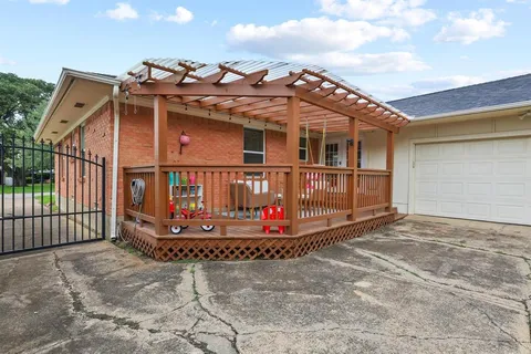 $599,000 | 9220 Larchwood Drive, Dallas, TX 75238