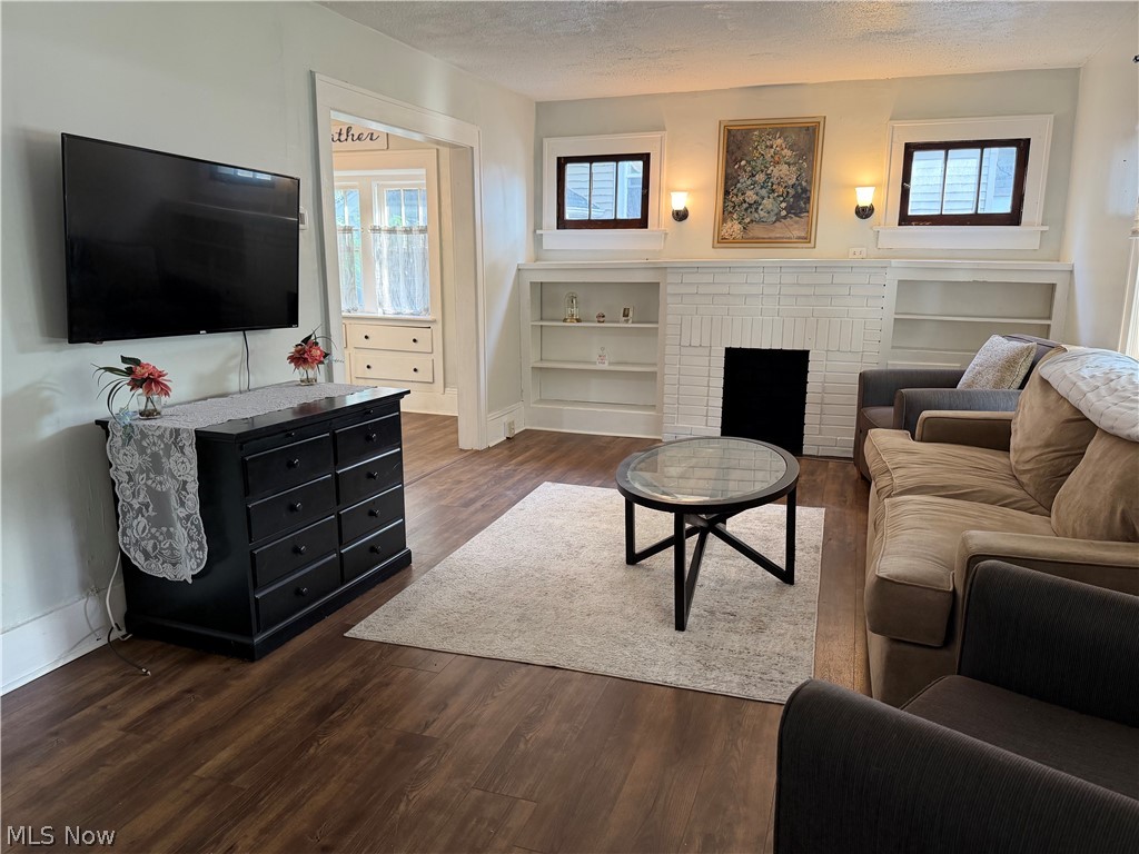 1333 Manchester Road Akron, OH 44307 - Photo 6 of 29 Gallery Image 6