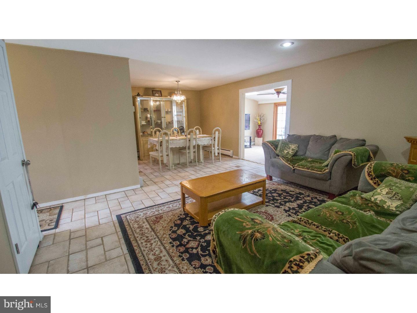 17 Hydrangea Road Levittown, PA 19056 - Photo 8 of 18 Living Room