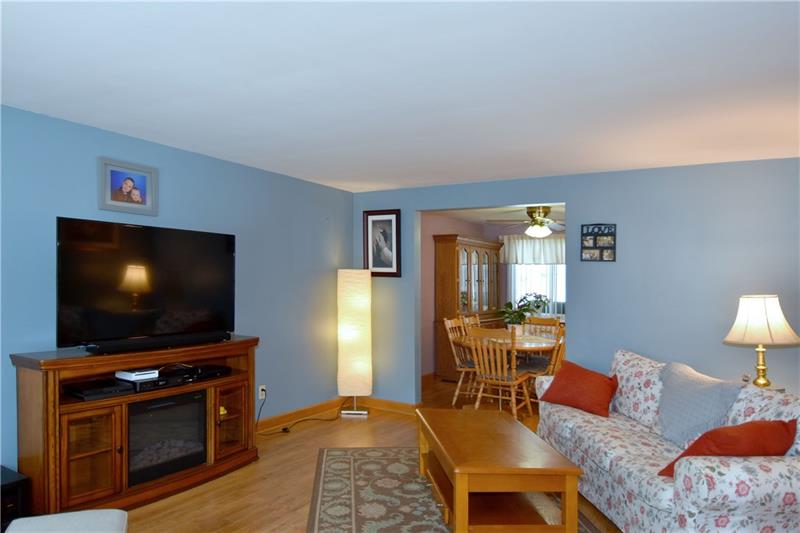 1529 Anderson Road Pittsburgh, PA 15209 - Photo 3 of 24