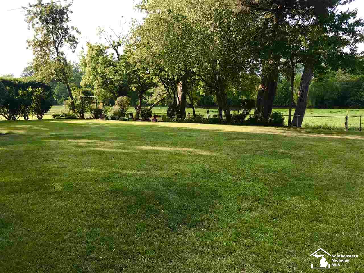 3872 South Custer Road Monroe, MI 48161 - Photo 17 of 22 Gallery Image 17