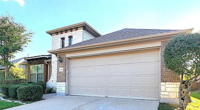 a swimming pool with mountain view