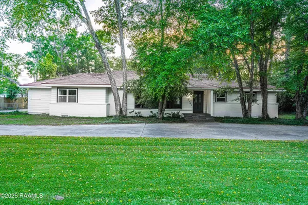 $439,000 | 2862 South Union Street, Opelousas, LA 70570