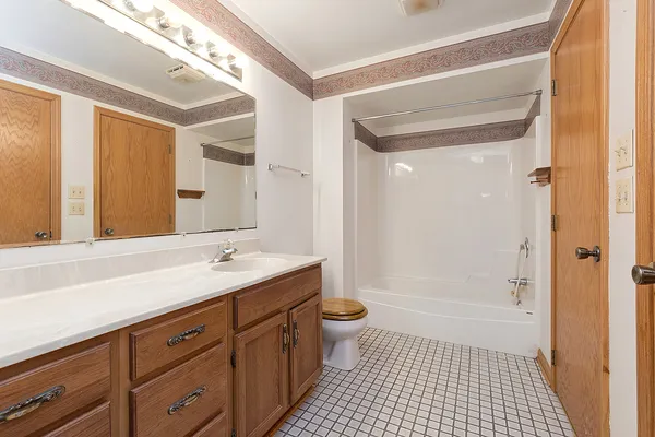 $250,000 | 10291 Cambridge Drive, Mokena, IL 60448