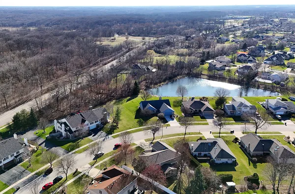 $250,000 | 10291 Cambridge Drive, Mokena, IL 60448