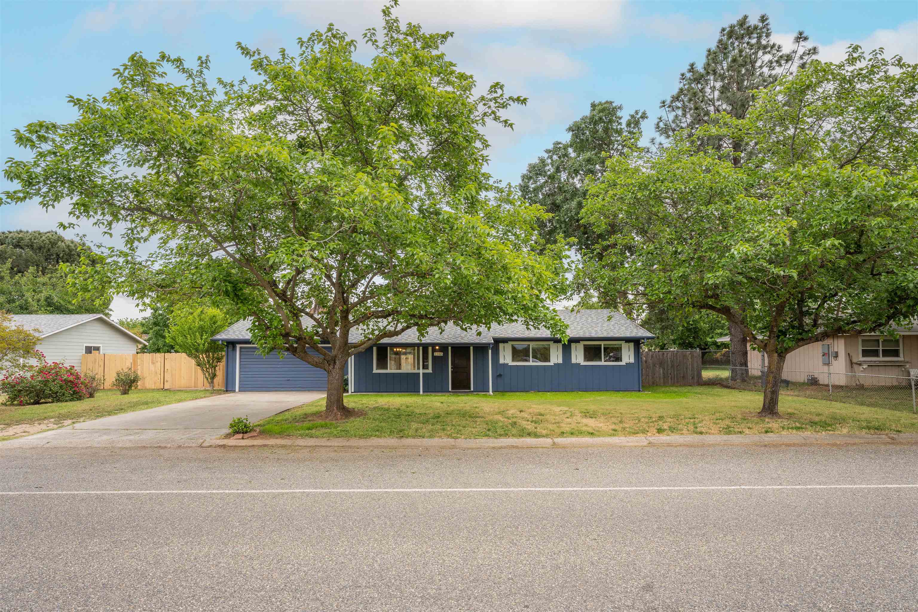 22015 Riverside Avenue Red Bluff, CA 96080 - Photo 2 of 31 Gallery Image 2