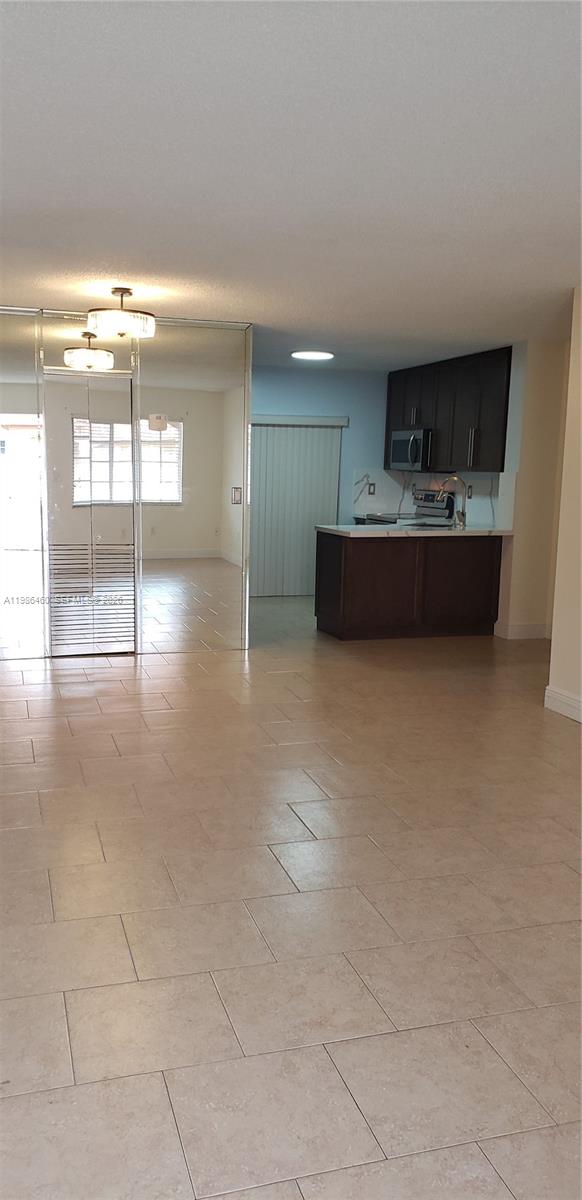 2425 West 76th Street, Unit 109 Hialeah, FL 33016 - Photo 3 of 10