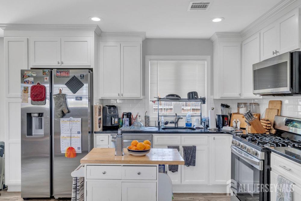 33 Altamont Road Edison, NJ 08817 - Photo 20 of 37