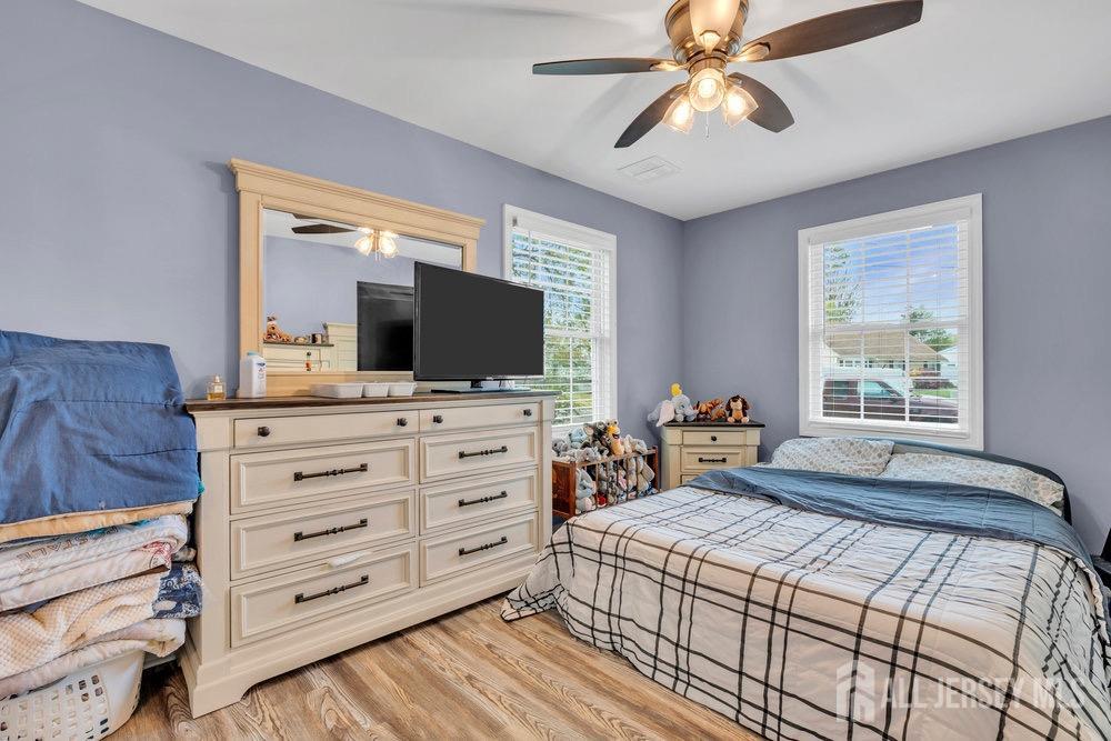 33 Altamont Road Edison, NJ 08817 - Photo 21 of 37