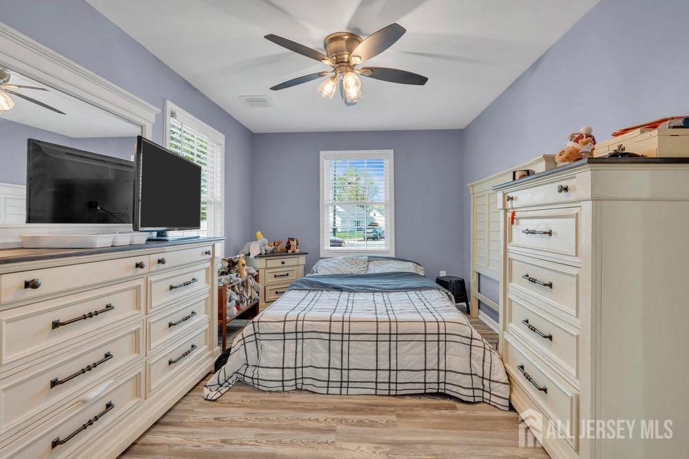 33 Altamont Road Edison, NJ 08817 - Photo 23 of 37
