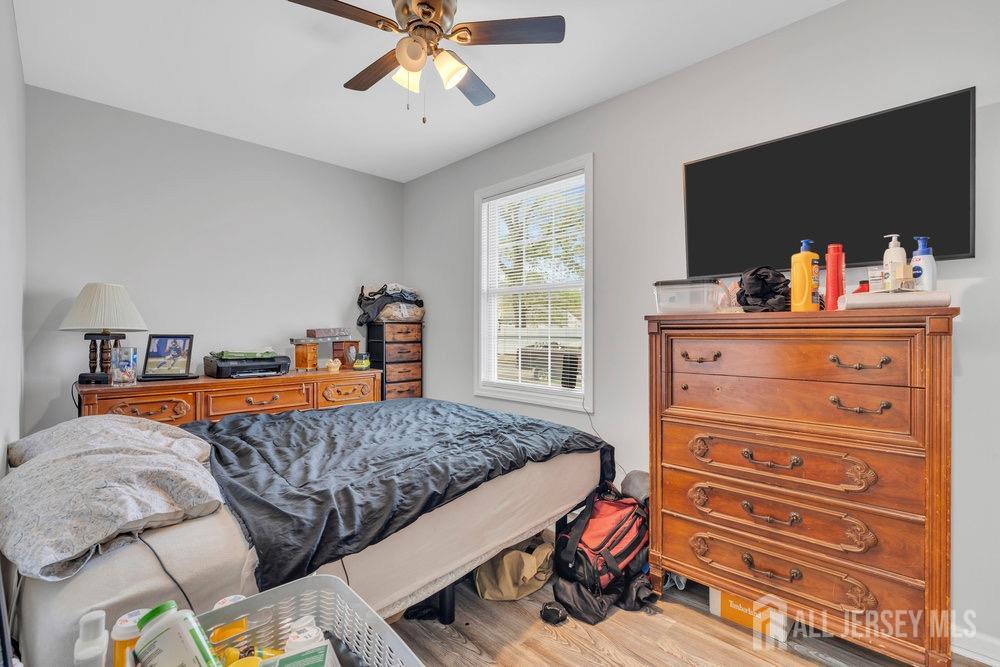 33 Altamont Road Edison, NJ 08817 - Photo 25 of 37