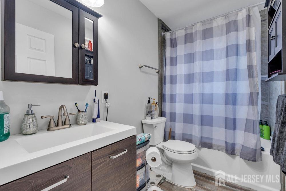 33 Altamont Road Edison, NJ 08817 - Photo 26 of 37