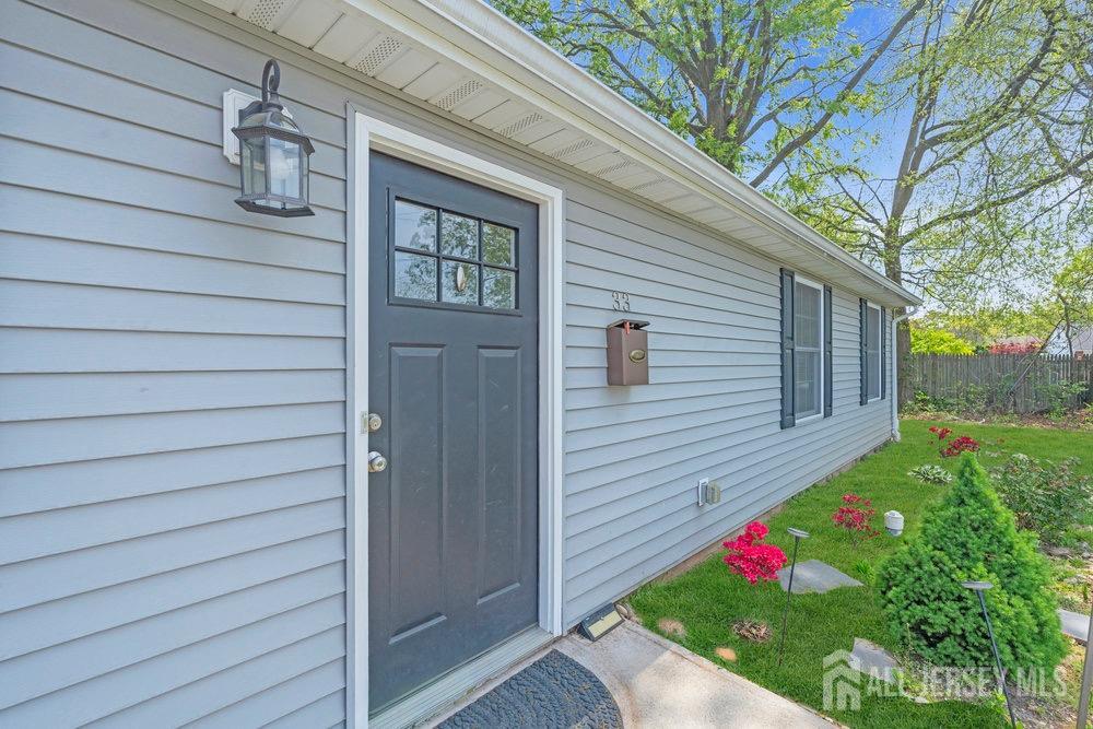 33 Altamont Road Edison, NJ 08817 - Photo 7 of 37