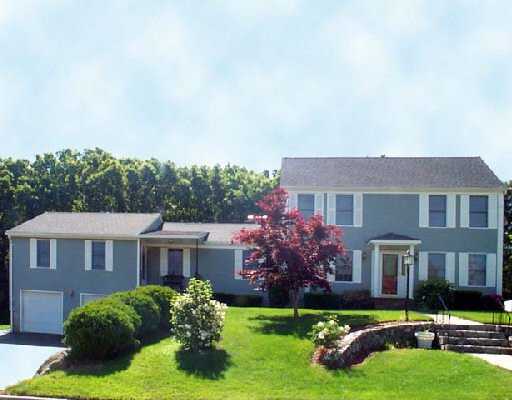 395 Olney Arnold Road Cranston, RI 02921 - Photo 1 of 5 Exterior Front.