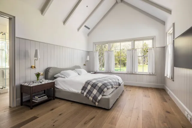 $130,000 | 755 Springs Fireplace Road, East Hampton, NY 11937