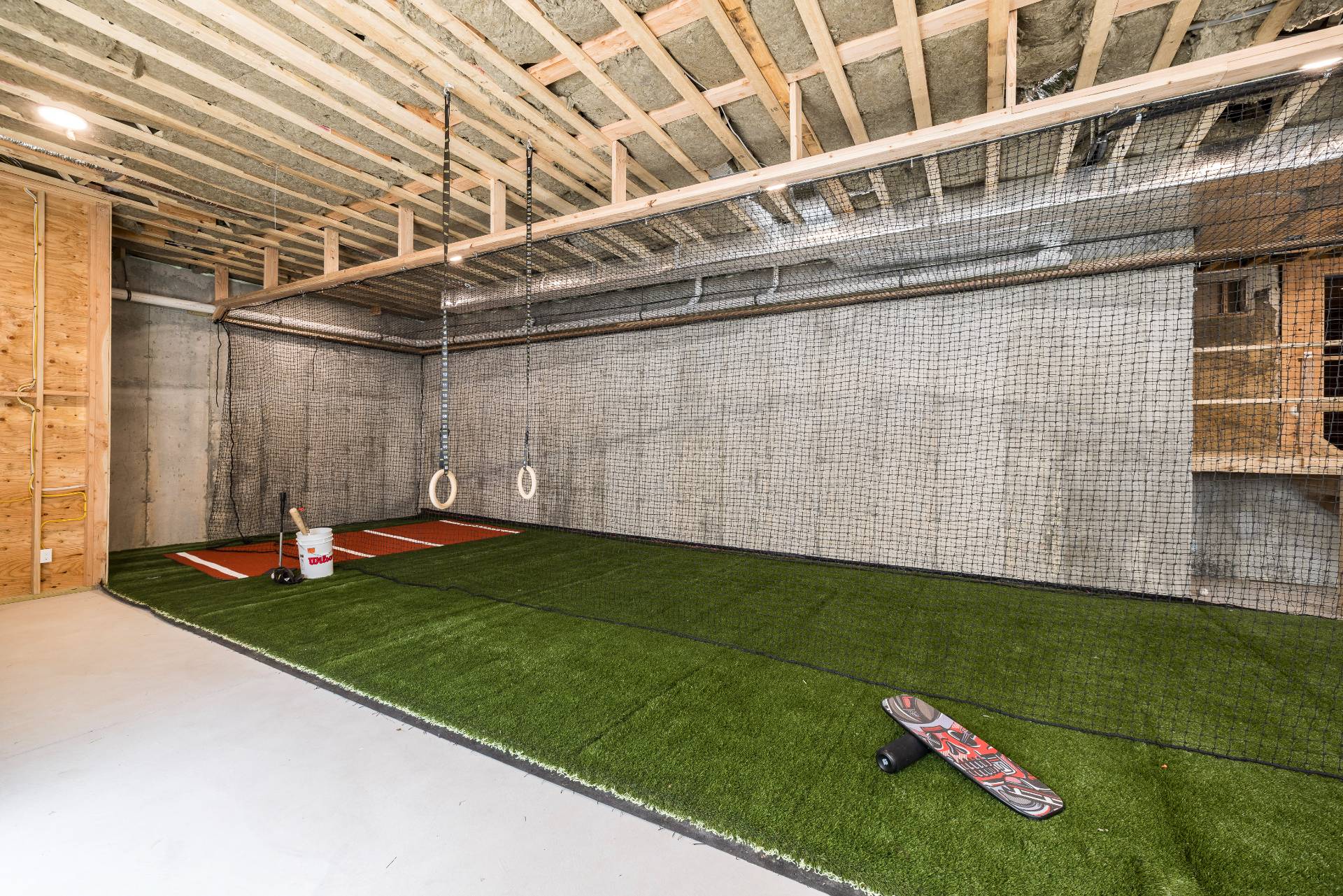 755 Springs Fireplace Road East Hampton, NY 11937 - Photo 37 of 40