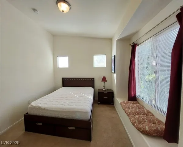 $1,995 | 8985 South Durango Drive, Unit 2014, Las Vegas, NV 89113