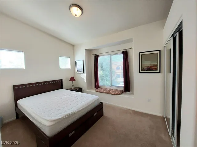 $1,995 | 8985 South Durango Drive, Unit 2014, Las Vegas, NV 89113