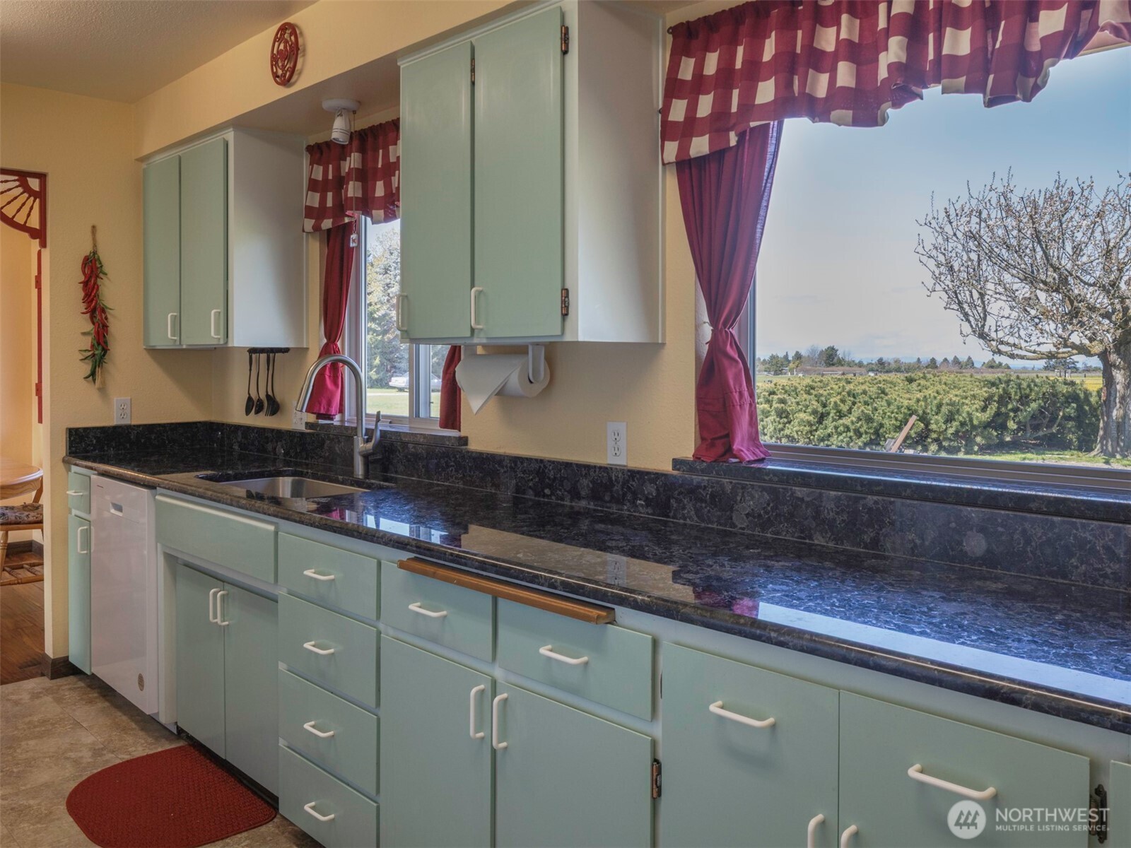 1110 Cameron Road Sequim, WA 98382 - Photo 7 of 39