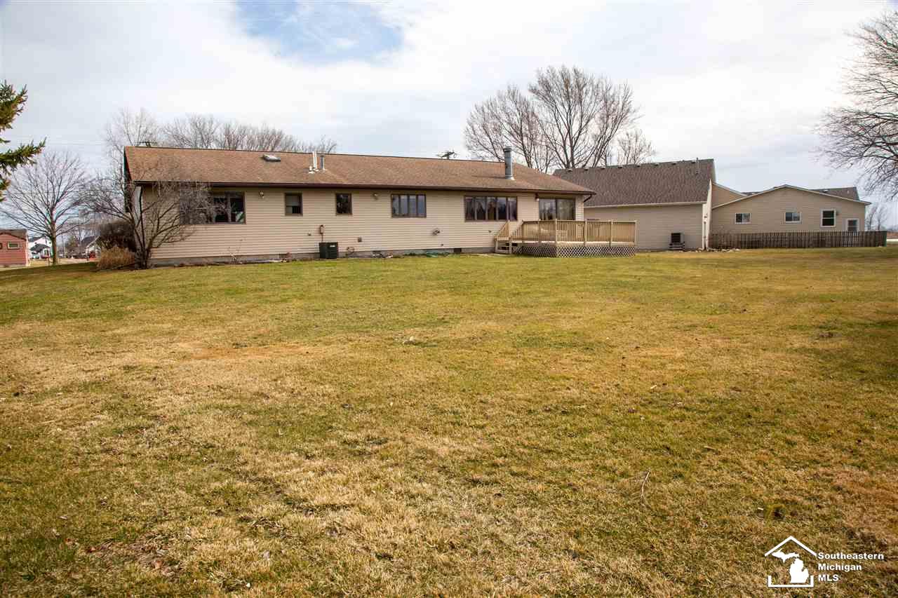 5815 Trombley Road Newport, MI 48166 - Photo 31 of 37 50037140-30.JPG