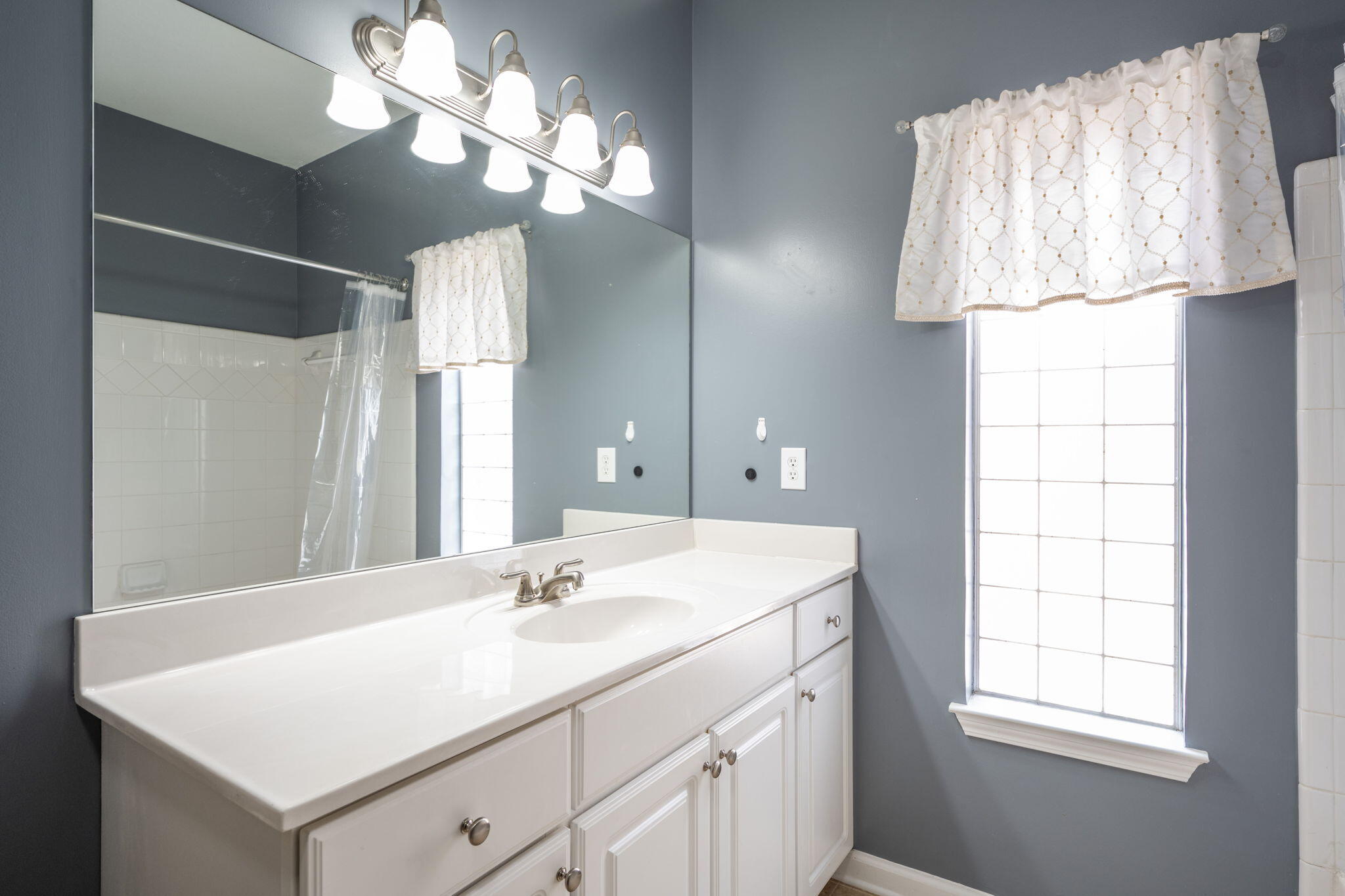 6203 Regency Court Chattanooga, TN 37421 - Photo 22 of 31 14-web-or-mls-DSC_5794