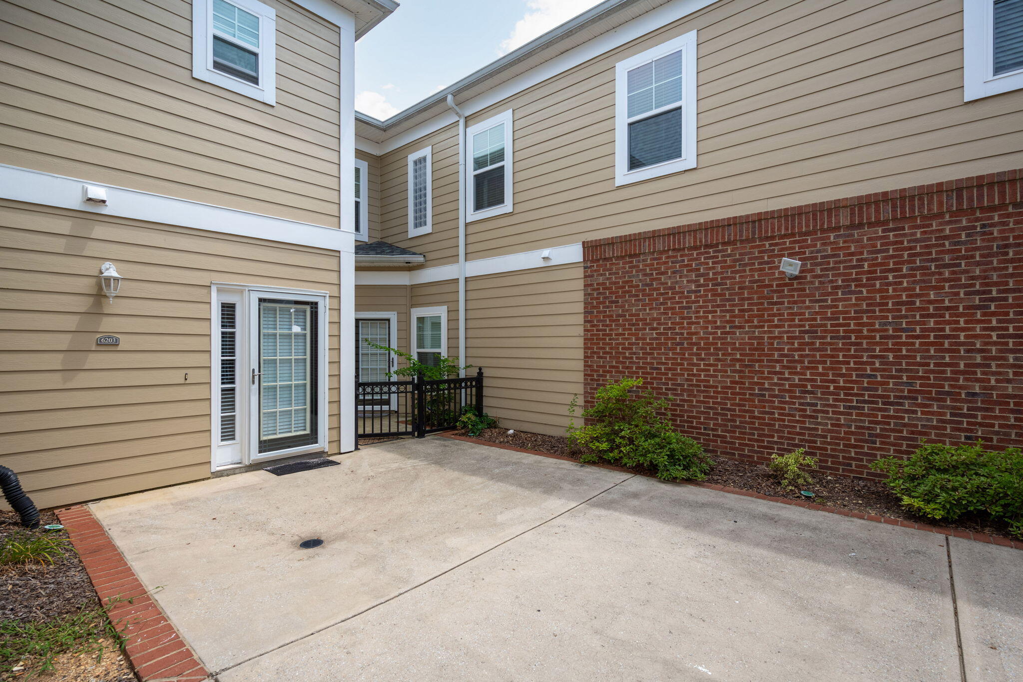 6203 Regency Court Chattanooga, TN 37421 - Photo 7 of 31 3-web-or-mls-DSC_5765