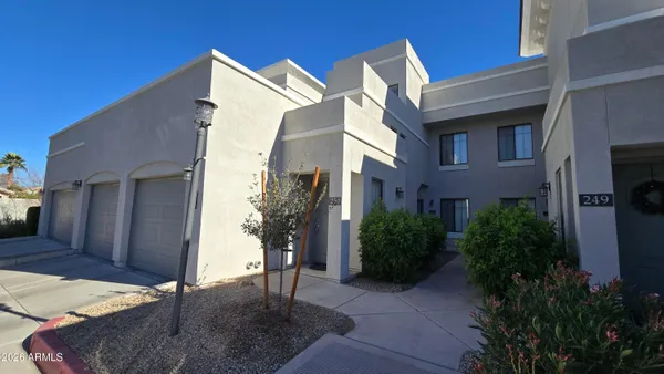 $1,900 | 295 North Rural Road, Unit 150, Chandler, AZ 85226