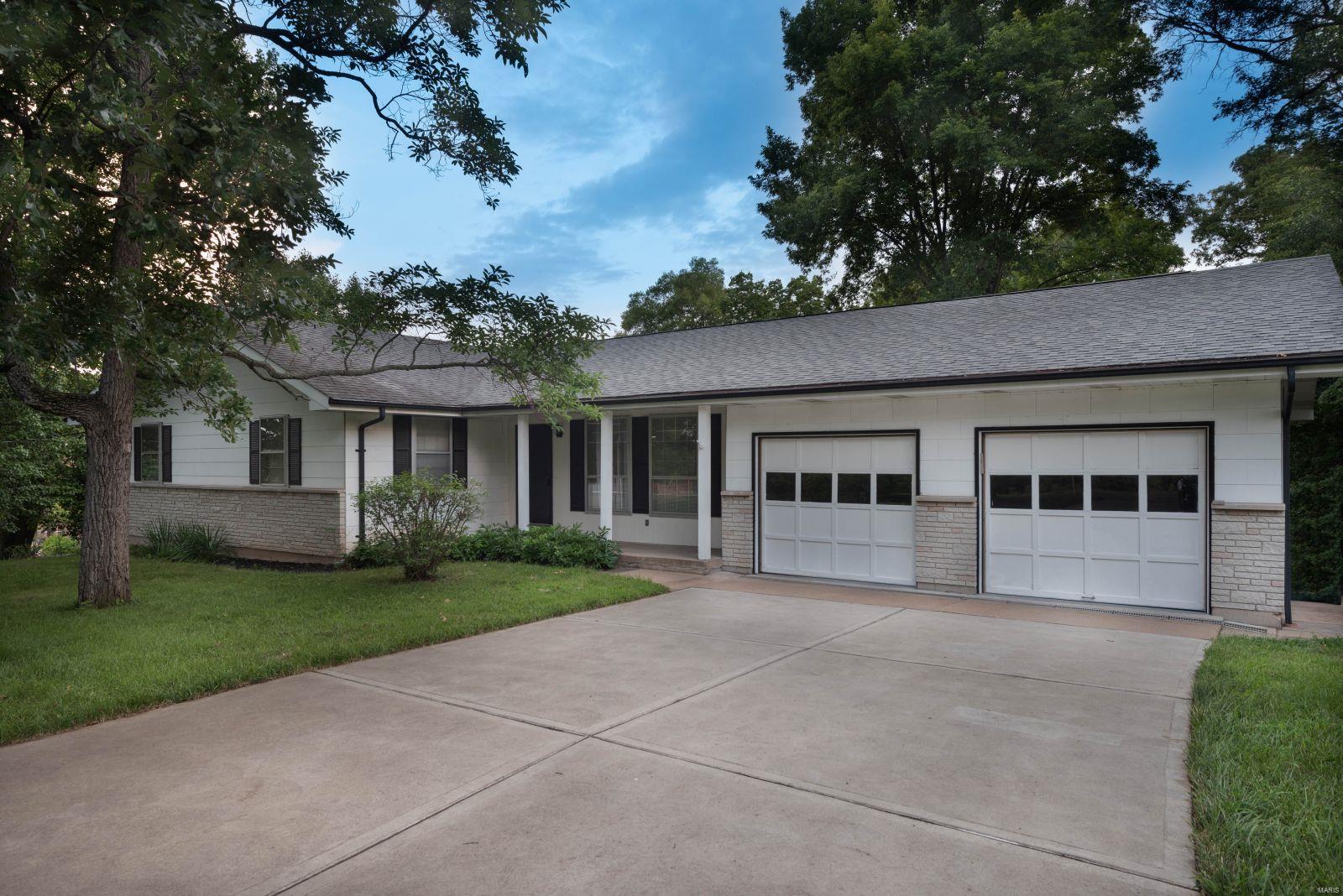 3125 Yaeger Road St. Louis, MO 63129 - Photo 1 of 49 Gallery Image 1