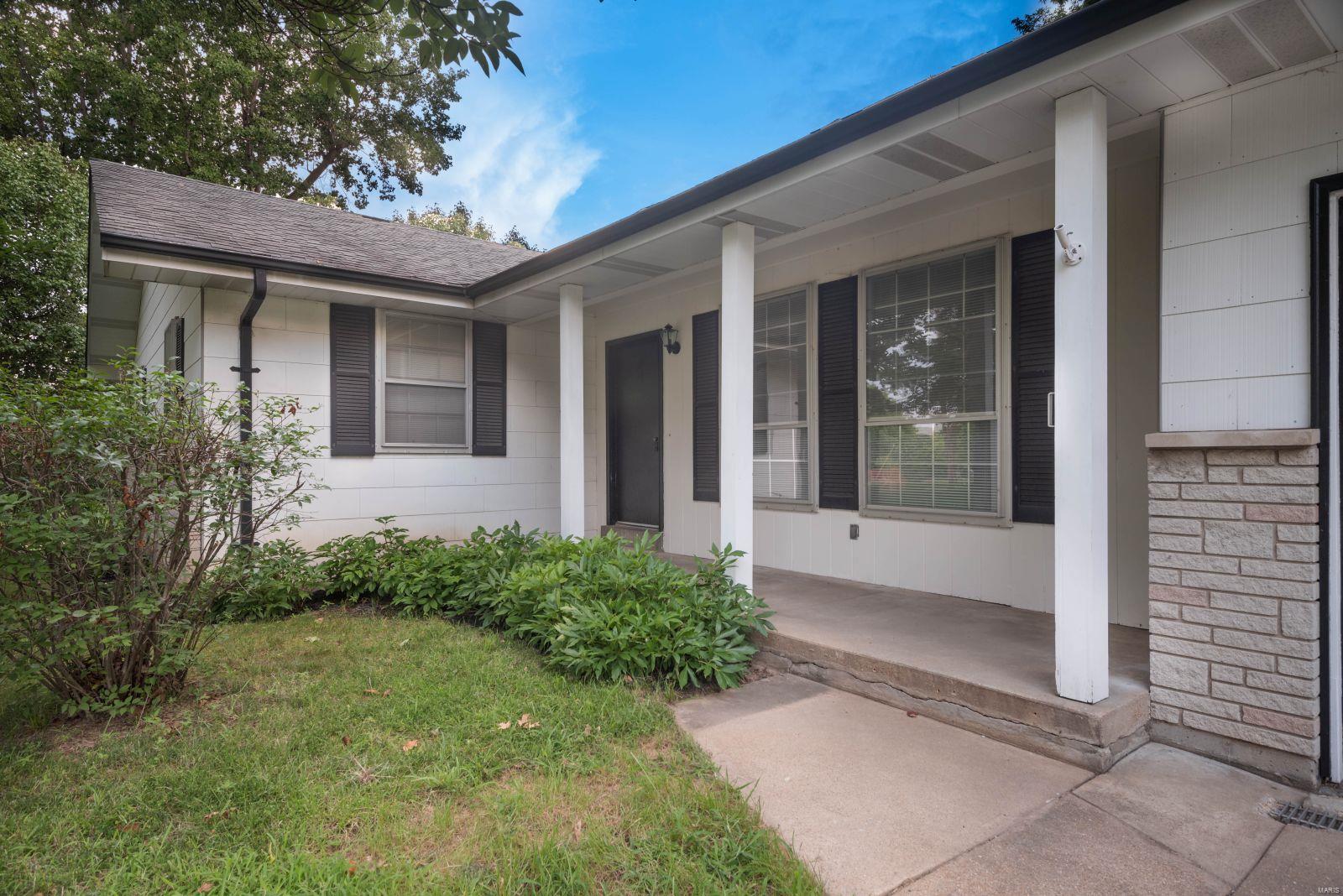 3125 Yaeger Road St. Louis, MO 63129 - Photo 4 of 49 Gallery Image 4
