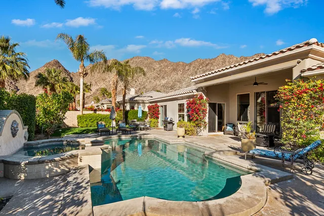 a view of a house with outdoor space