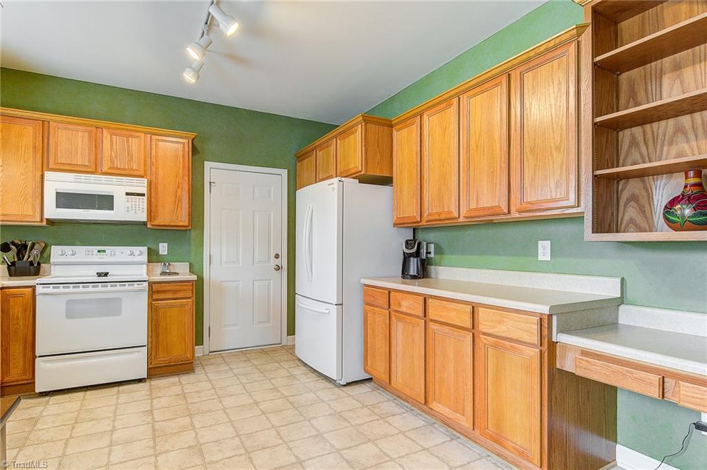 116 Water Mill Road Kernersville, NC 27284 - Photo 5 of 28
