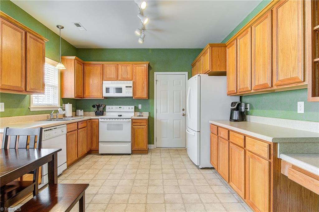 116 Water Mill Road Kernersville, NC 27284 - Photo 7 of 28