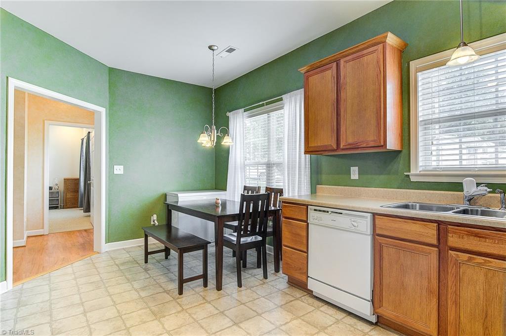 116 Water Mill Road Kernersville, NC 27284 - Photo 8 of 28