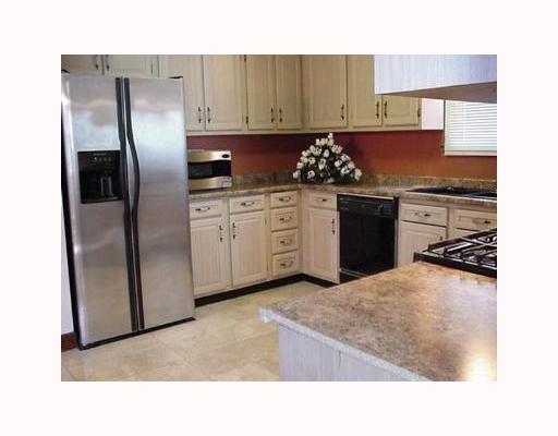 19 New Meadow Road Barrington, RI 02806 - Photo 3 of 8 Kitchen.
