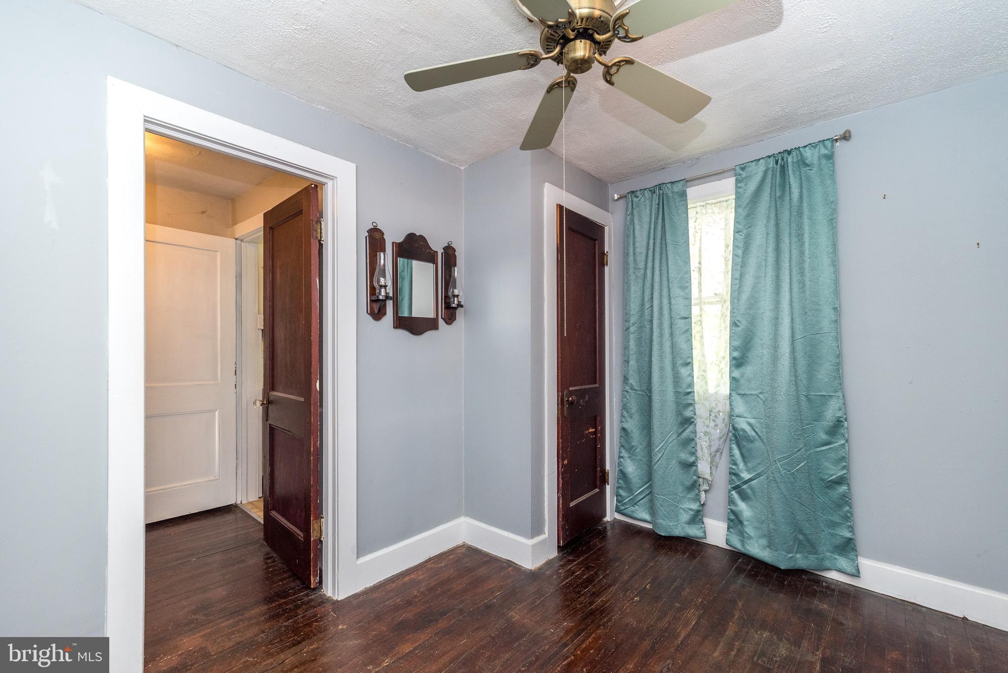 707 Wayside Way Riegelsville, PA 18077 - Photo 13 of 22 Bedroom 1