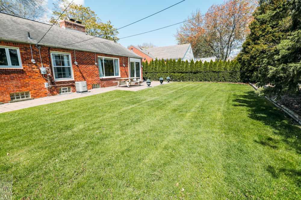 464 Lexington Road Grosse Pointe Farms, MI 48236 - Photo 36 of 42