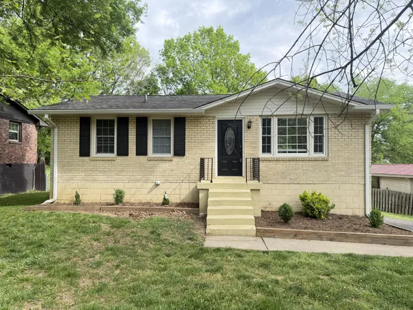$1,895 | 109 Woodridge Drive, Hendersonville, TN 37075