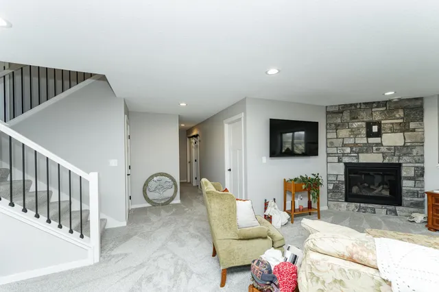 $529,000 | 179 Stonelake Drive Southeast, Rochester, MN 55904